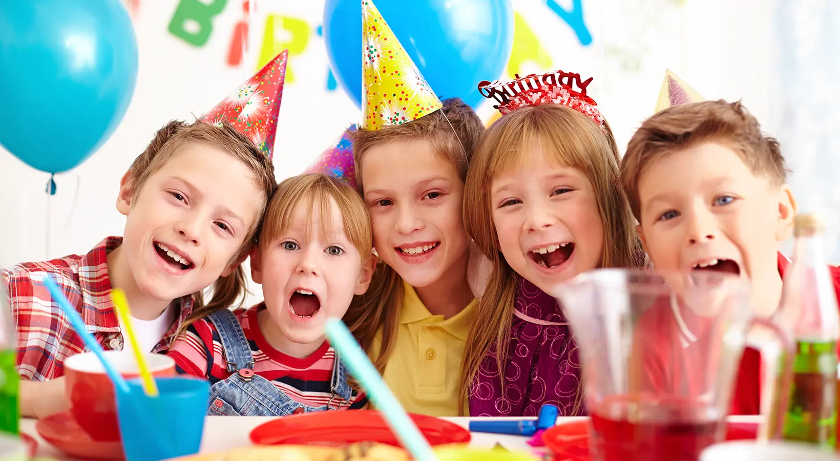 Consigli per evitare i pidocchi alle feste di compleanno dei bambini